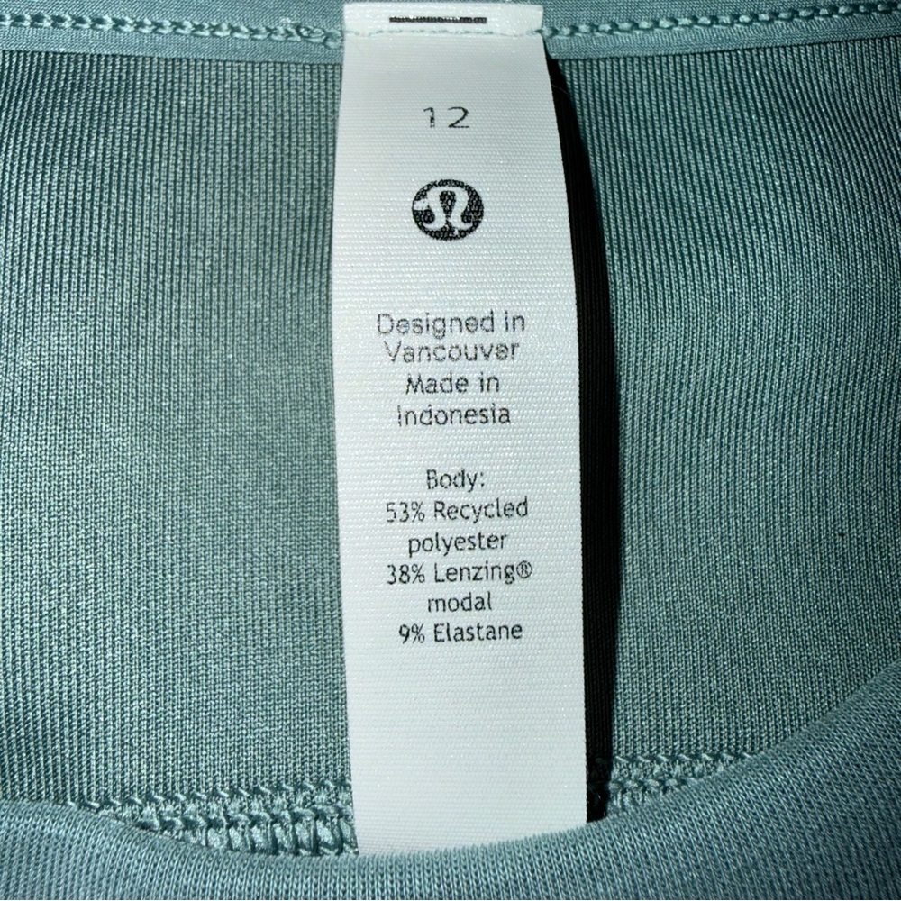 Lululemon Perfectly Oversized Cropped Crew *Softstream - Picture 10 of 11